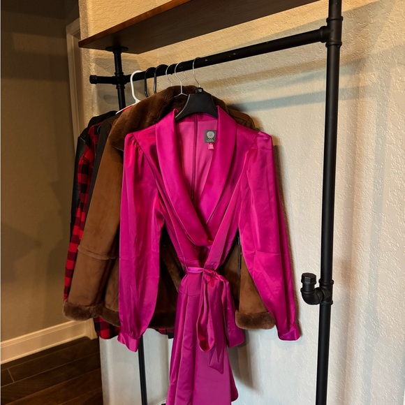 Vince Camuto Pink Satin Wrap Dress with Collar - Picture 8 of 8